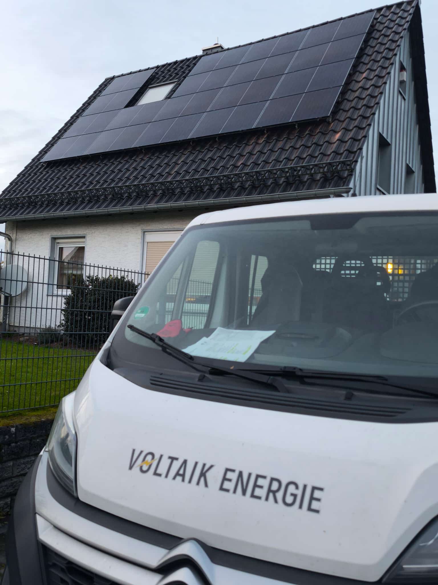 Solaranlagen Installateur: Mit weit über 500 realisierten Photovoltaikanlagen leisten wir unseren Beitrag zu mehr Unabhängigkeit, Wirtschaftlichkeit und aktivem Klimaschutz für Bürgerinnen und Bürger unserer Region⚡🌱⚡ - Voltaik Energie GmbH + Co. KG