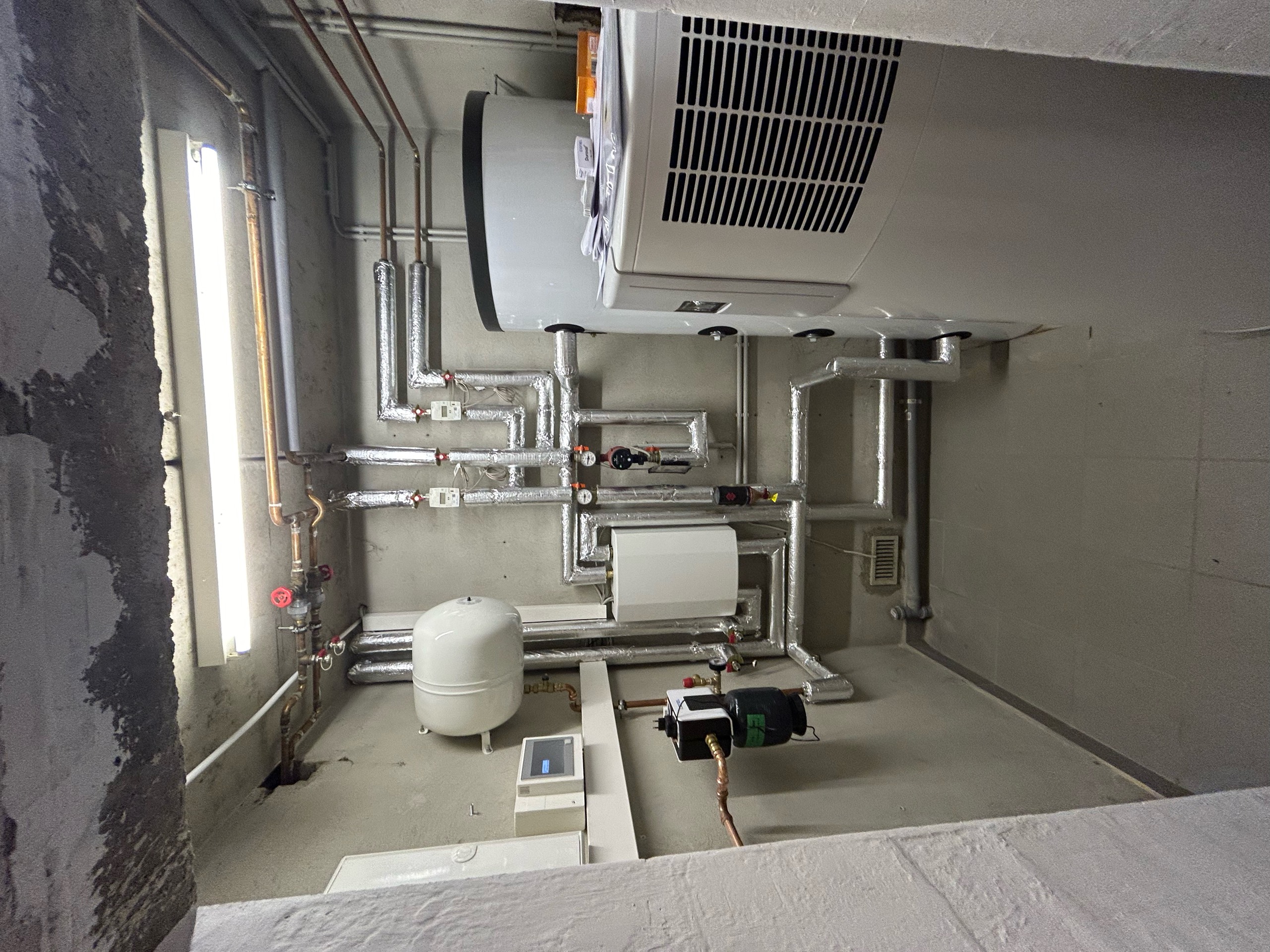 Solaranlagen Installateur: Pufferspeicher und Brauchwassererwärmung - plan b Energiesysteme GmbH