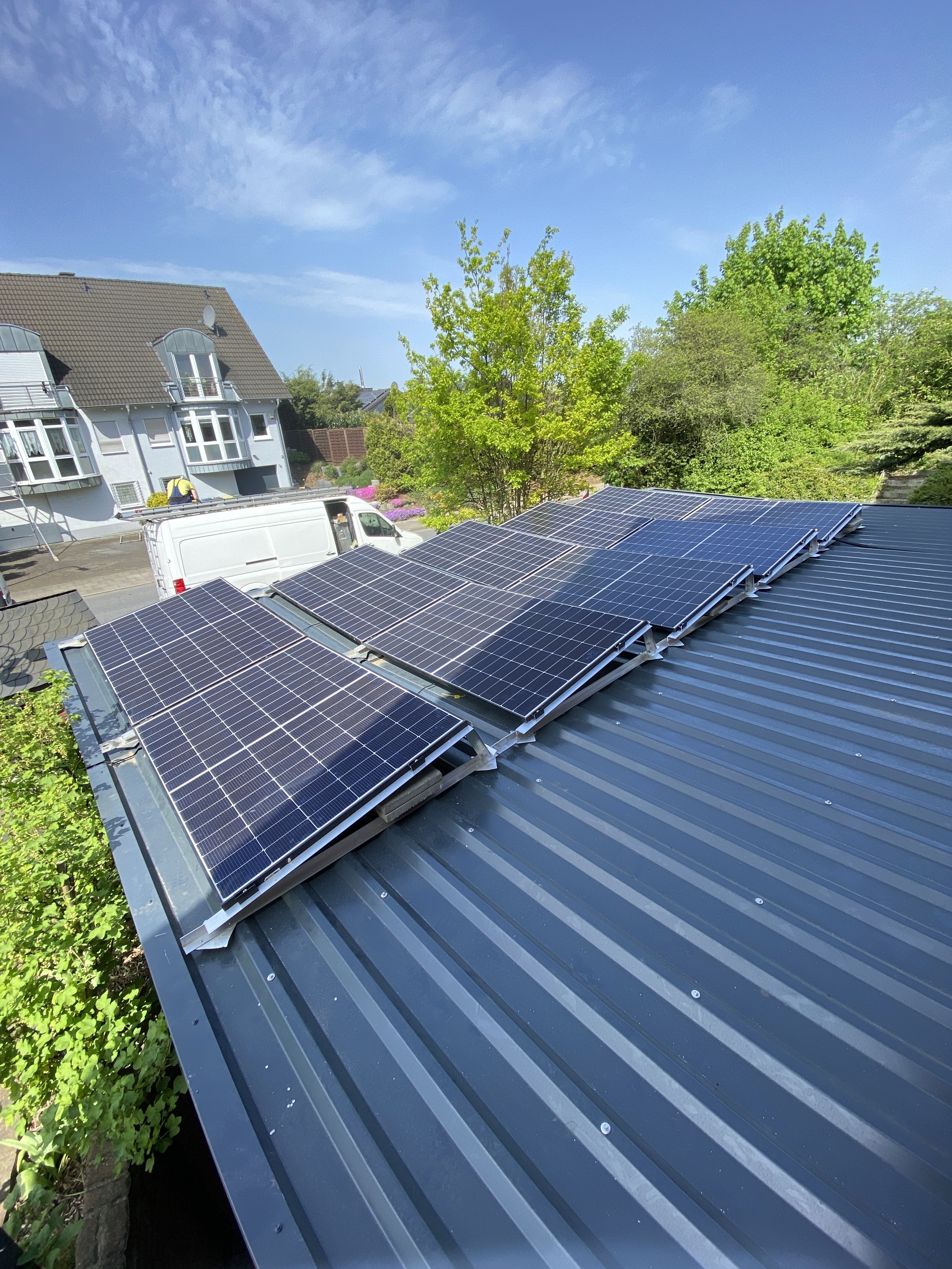 Photovoltaik Anbieter - Hagen (Hagen, Stadt) - Aufdachanlage aufgeständert - SONNETT Vertriebs GmbH | Photovoltaikanlagen + Solaranlagen