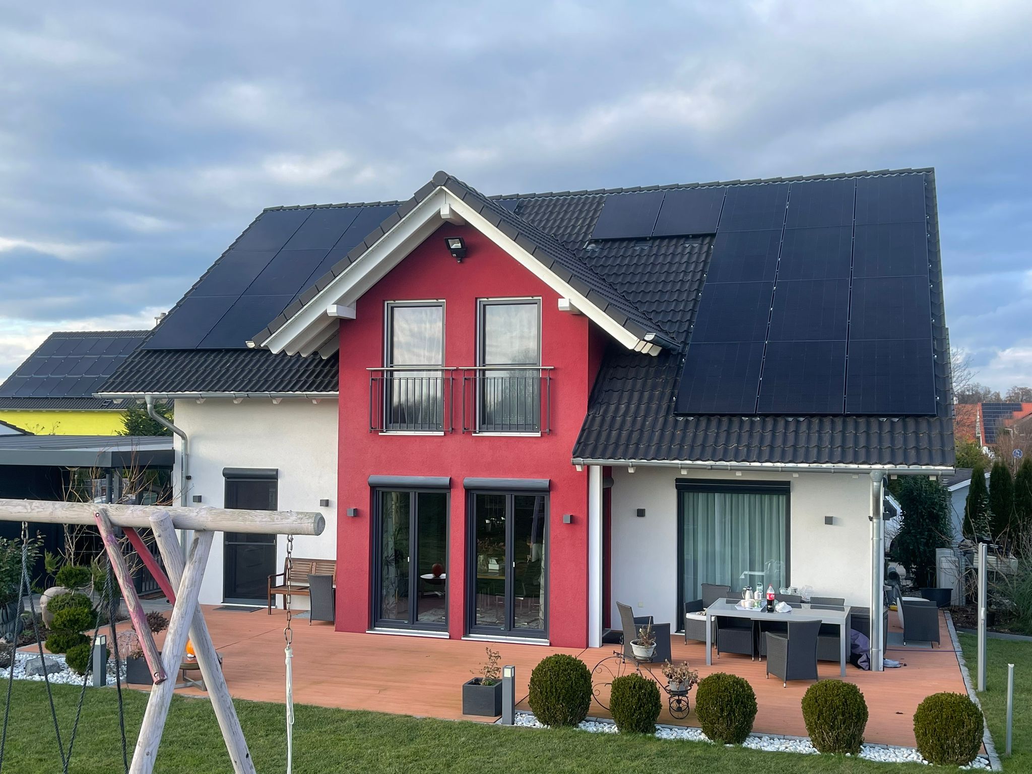 Gewerbliche Solaranlagen: Ökovolt Solartechnik GmbH Planung-Errichtung-Servise