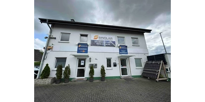 Photovoltaik Anbieter - Hückeswagen - Melden Sie sich jetzt für eine kostenlose Beratung oder vereinbaren Sie einfach einen Termin zur Demonstration & Beratung in unserem Showroom in Bad Honnef - guter Kaffee inklusive!  
Jetzt Termin sichern: 02224-9526877 - SINOLAR GmbH