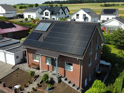 Photovoltaik Anbieter - Gießen - 10,68kWp mit Glas-Glas Modulen - Energietechnik Schermuly GmbH