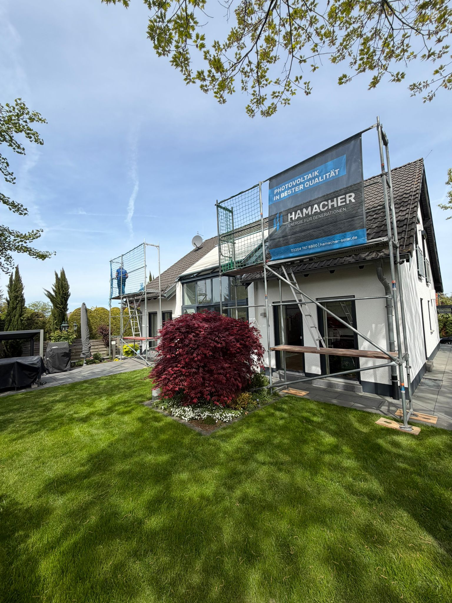 Solaranlagen Installateur: eigener Gerüstbau - Hamacher Solar GmbH